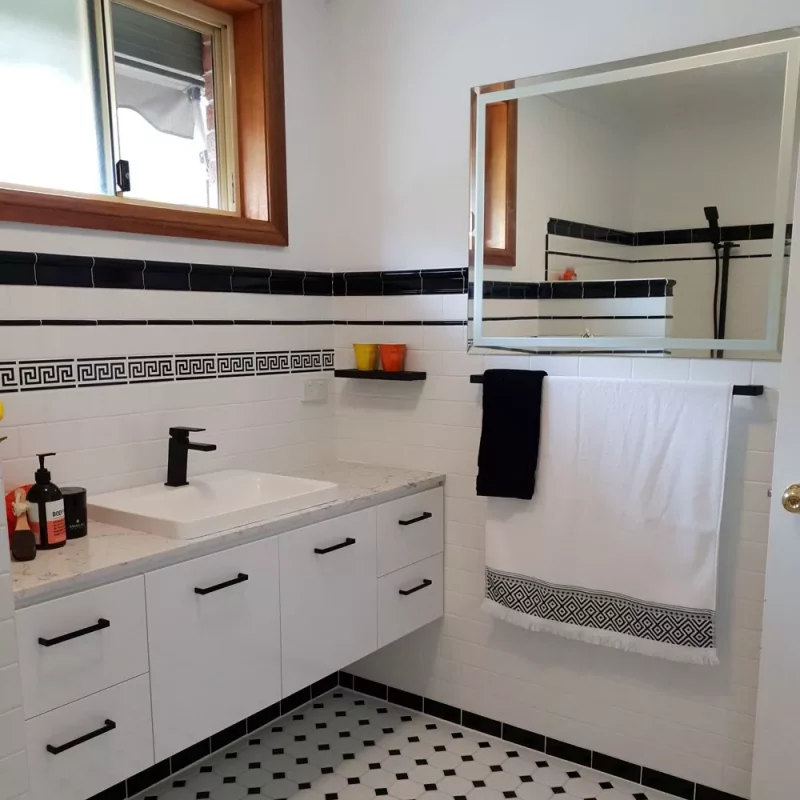 Sierra Polished Edge Sandblasted Border Bathroom Mirror Range – Available in 3 sizes